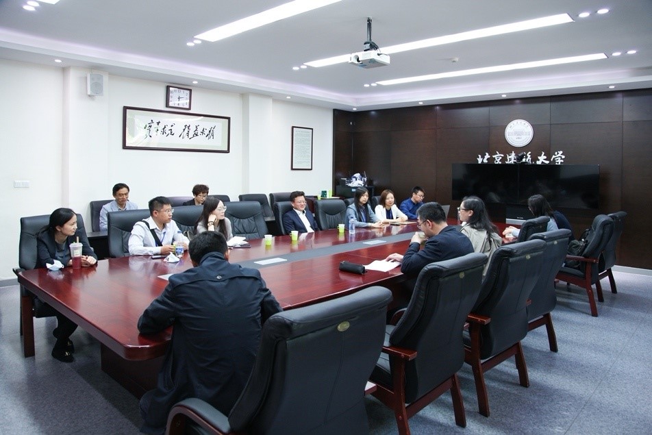 dc5d7aad59d3473880b093d4b1f63b95.jpg dc5d7aad59d3473880b093d4b1f63b95.jpg